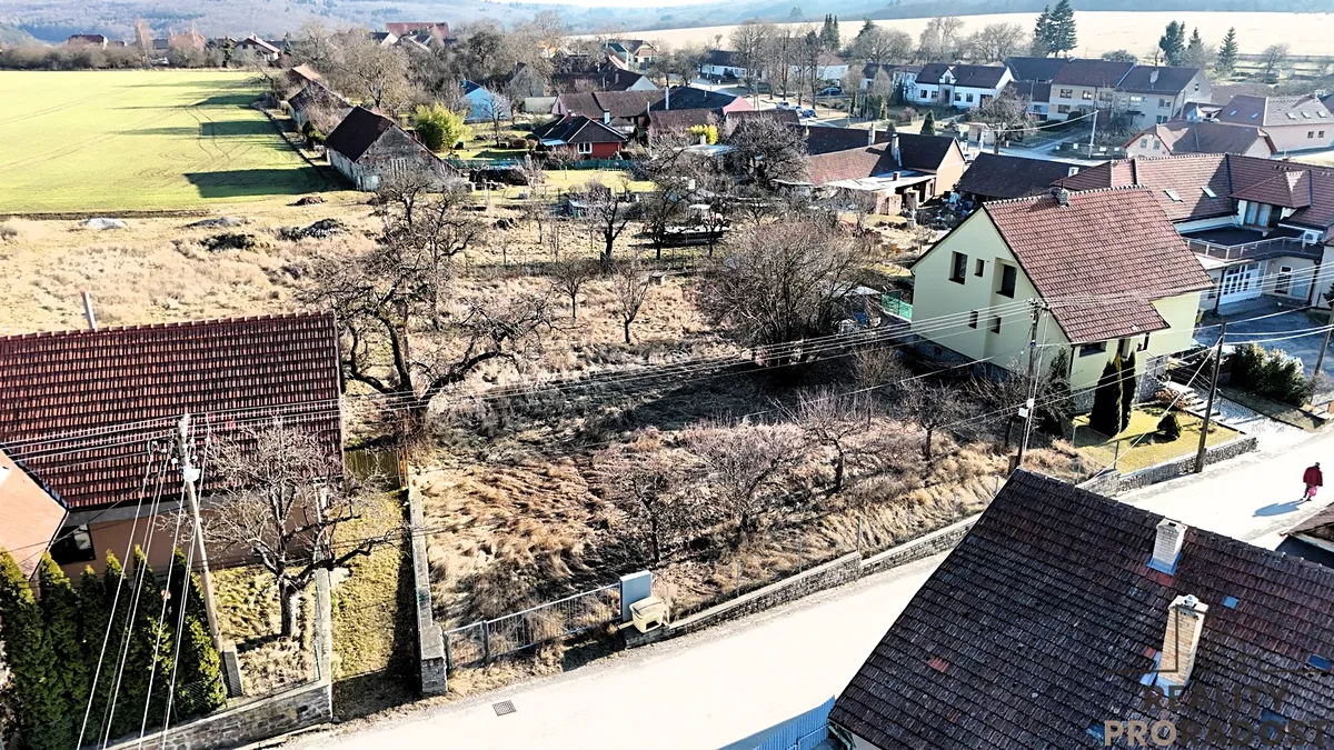 Prodej stavebního pozemku 978 m²